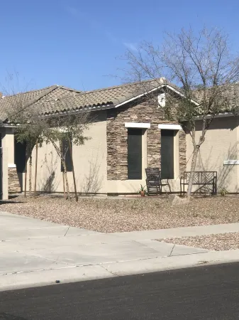 Cute, Clean & Comfortable in the Best Community!