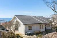 Villa with seaview Hotels near Varbergs pir
