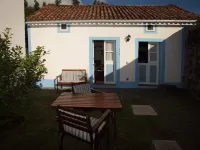 A small cottage in the center of Horta, Faial Island, Azores Hotel di Faial Island
