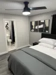 Cozy Bastrop Getaway - 5 min from Lake Bastrop!