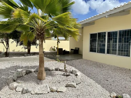 Beautiful tropical villa with private pool, 5 minutes from beach and golf course