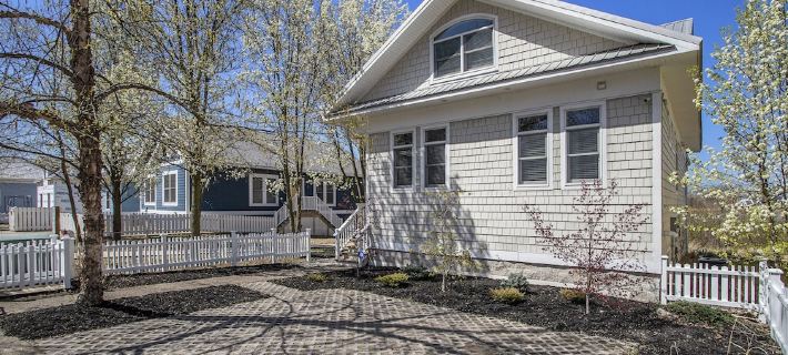 Lakefront w/ your own sandy beach! Sleeps 17. Family friendly! NO PETS Ξενοδοχεία στην πόλη LaPorte County