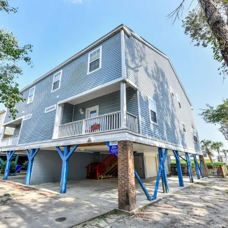 Large Beach View House in Surfside, South Carolina
