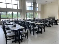 Large Apart with Sea View and Beach Access