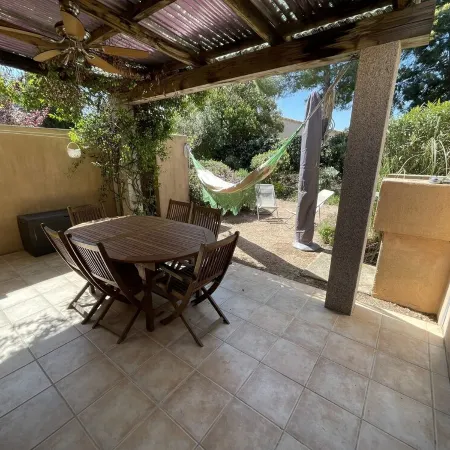 San Cipriano (St Cyprien) 6 pers conditioned villa, in residence Отели в г. Леччи