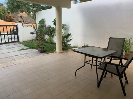 Clase Azul Suite - Spacious 2 bdrm 2 bath unit located 1 block from the beach