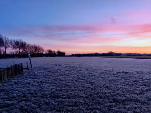 Beautiful detached house in an oasis of calm, close to beach and sea. カウデーケルケのホテル