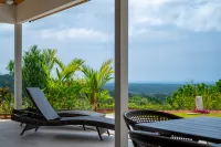 Modern mountain side villa with stunning ocean view. 20 minutes to the beach! Hotels in Ciudad Cortes