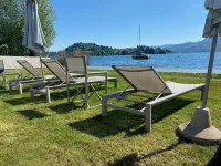 LA PLAGE large apartment with private beach Hotels in Pettenasco