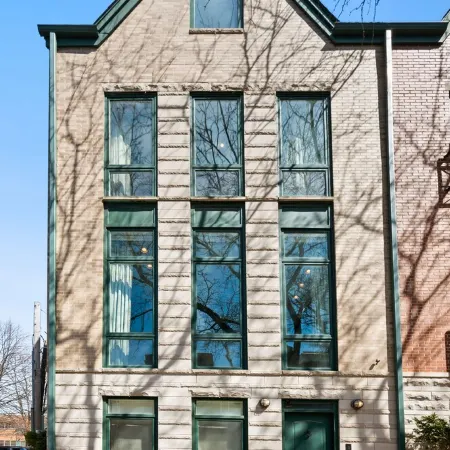 UP-SCALE Wicker Park 4BD/3.5BA HOME (+garage)