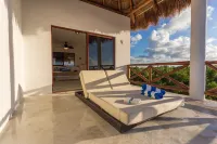 Casa Libelula Beachfront House