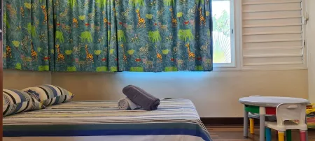 GÎTE KUMQUAT, T4 floor 3 bedrooms, mountain view, swimming pool