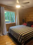 Lakefront Cottage with sandy walk in and stunning views!