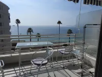 Face mer Tout Confort Avec Clim , Wifi , Internet. Situation Exceptionnelle Hotels in Juan-les-Pins