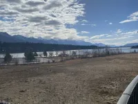 Top floor condo on Lake Windermere with spectacular lake and Mountain View’s Hotels in Invermere