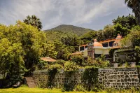 Lake front with Jacuzzi - La Villa del Lago Hotels in 