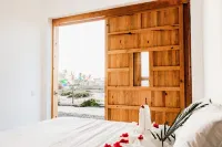 Casual Modern Luxury Private Home w/pool - 2 min to secluded Cerritos Beachfront Hotels near Plaza San Juan