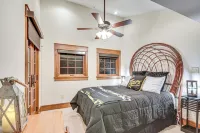 Scenic Getaway w/ Fire Pit & Grill in Columbia!