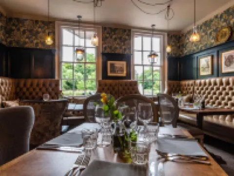 Greyhound Hotel Hotels in Sutton