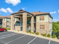 Ozark Comfort 3 Bedroom Condo by RedAwning - 3-Star