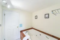 Santanoni 60h - Renovated Townhome With Privacy 2 Bedroom Townhouse by The Summit at Gore Mountain