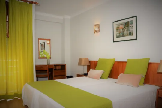 Apartamentos Turisticos Lindomar