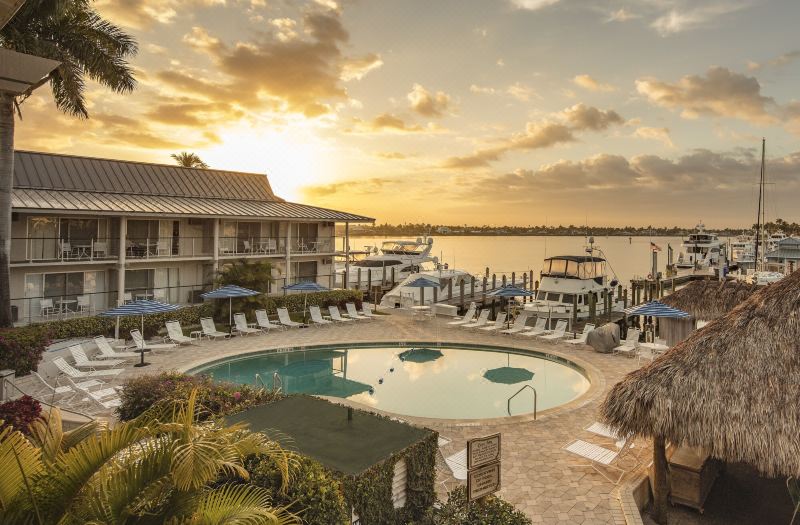 Cove Inn on Naples Bay photo 4