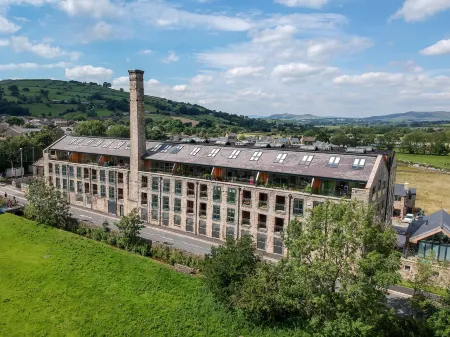 The Works Отели рядом с достопримечательностью «Catgill Farm»