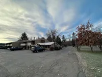 Winthrop Inn - parking