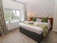 The Loft at Lucott House Hotels in Dunkerton