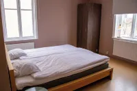 Adelsgatan Bed & Breakfast - parking