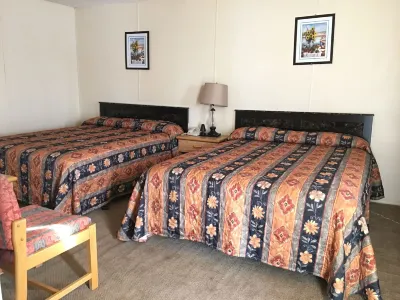 Bluebird Motel Hotels near Select Holidays