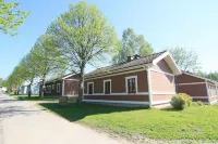 Visulahti Hotels near Keisarinlähde