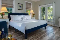 Apple Pony Inn Hotels in College Township
