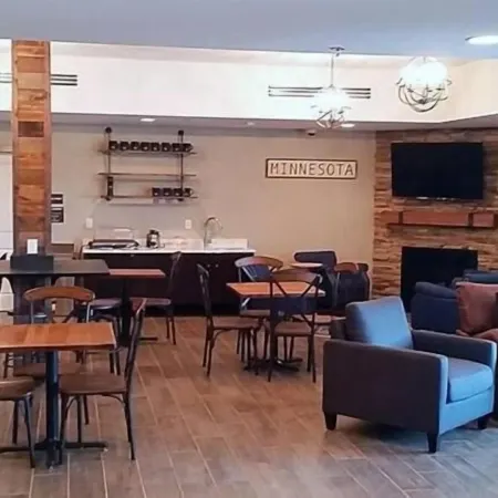 Lakes Inn at Dunvilla