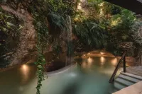 Hotel Sutuk - Hot Tub