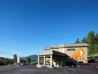 Fernie Fox Hotel Hotels in Fernie