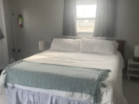 Chapel Suites - Deluxe King Suite Hotels in Kings County