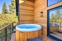 Lake View & Hot Tub – Walk to Speedboat Beach! 4Br - 4-نجوم