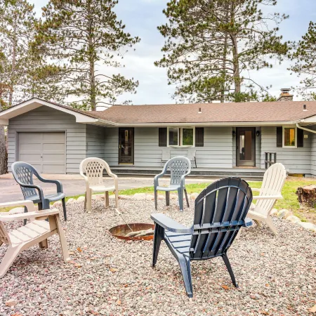 Lakefront Home w/ Fire Pit in Eagle River Отели в г. Игл Ривер