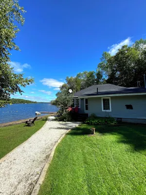 Bonnie View Inn Hotels in Haliburton