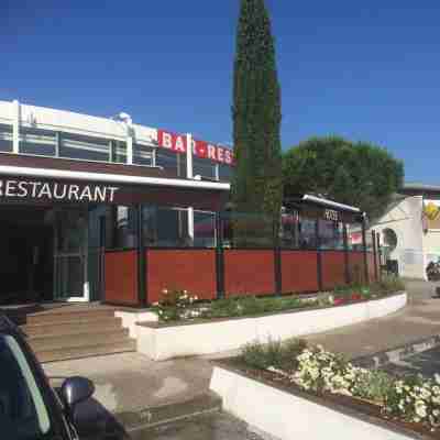 Relais de Barbezieux Hotel Exterior