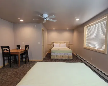 Prospector Motel Hotels in Silverton