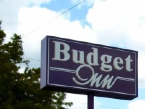 Budget Inn Hotels in Cole County