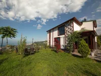 Royal Villa Hotels in Arsin