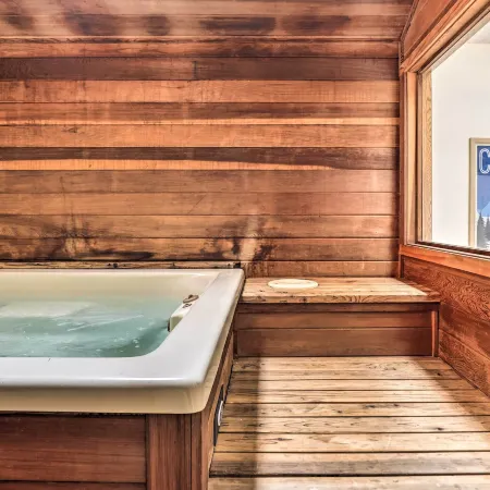Mtn View Granby Condo w/ in-Unit Hot Tub!