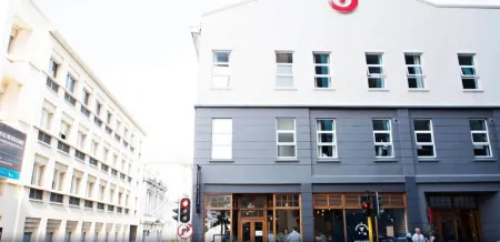 91 ループ - ホステル