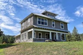 Scenic Loon Lake Adventure Retreat w/ Dock!