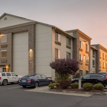 Holiday Inn Express & Suites HOOD RIVER by IHG