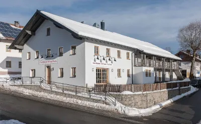 Gasthaus - Hotel Fuchs Отели в г. Вальдхойзервальд